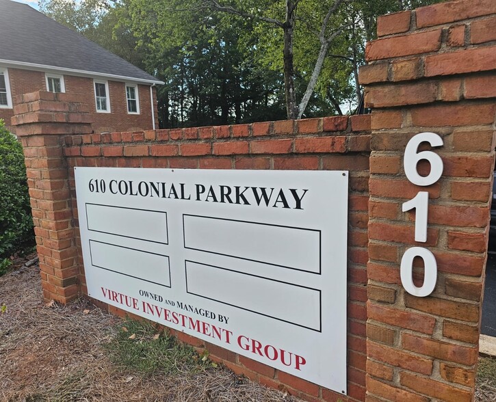 610 Colonial Park Dr, Roswell, GA for lease - Building Photo - Image 1 of 12