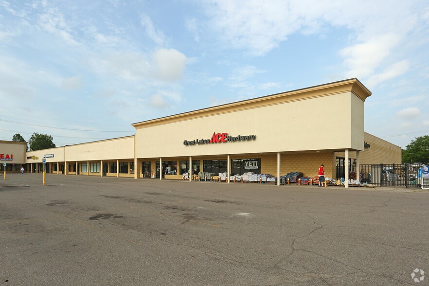 2311123135 Ecorse Rd, Taylor, MI 48180 Taylor Town Plaza