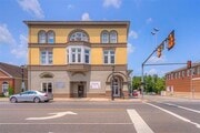 Central Depot Apartments - Pub