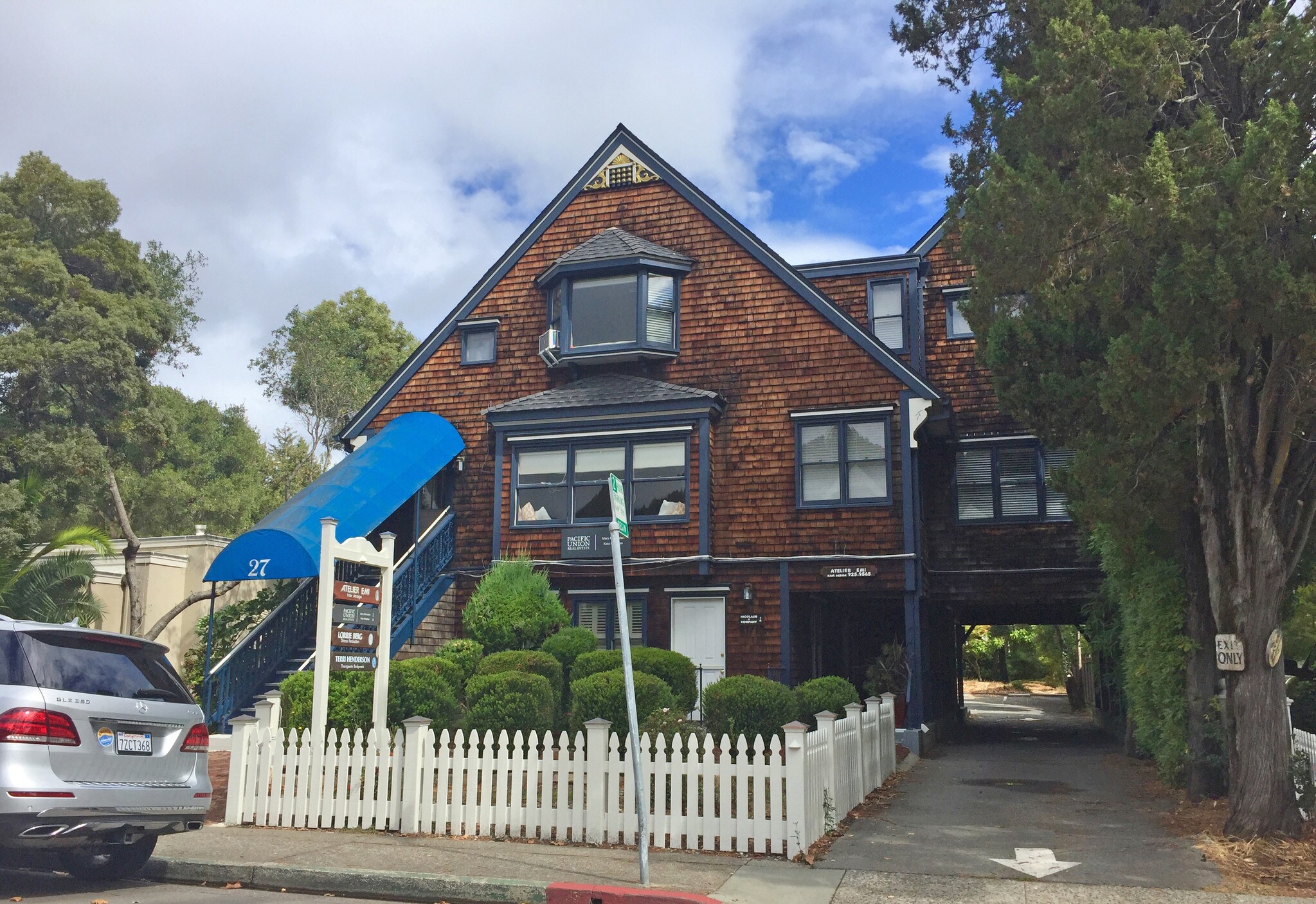 27 Ross Common, Ross, CA 94957