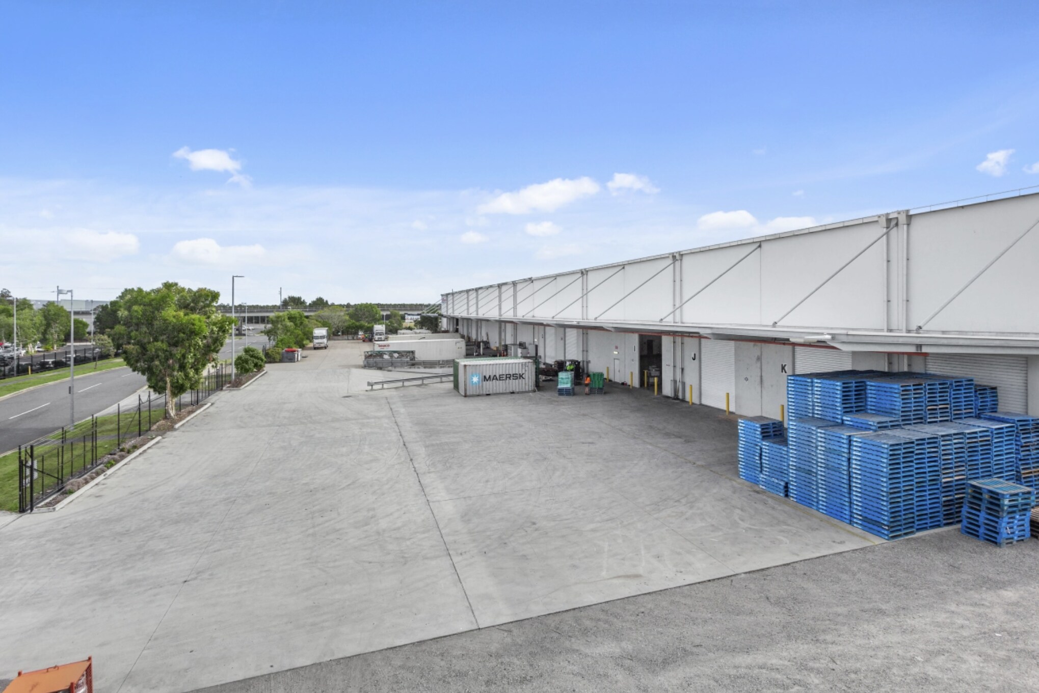 45-47 Qantas Dr, Brisbane Airport for lease Building Photo- Image 1 of 12
