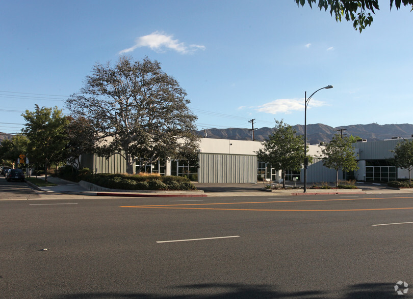 2507-2515 W Empire Ave, Burbank, CA for sale - Building Photo - Image 1 of 1