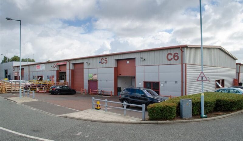 Kingfisher Business Park Rd, Bootle for lease - Primary Photo - Image 1 of 8