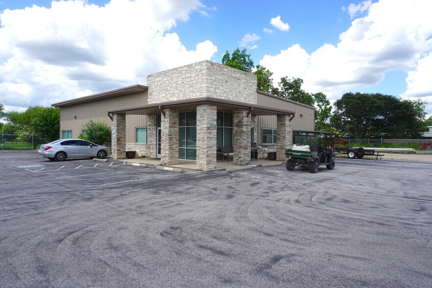 28010 FM 2978 Rd, Magnolia, TX for lease - Primary Photo - Image 1 of 3