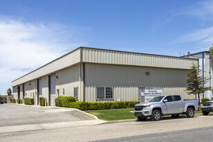 9352-9356 Shellabarger Rd, Bakersfield CA - Warehouse