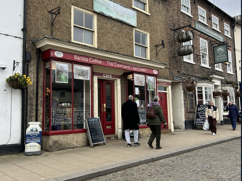 18 Market Pl, Bedale for sale - Building Photo - Image 1 of 1