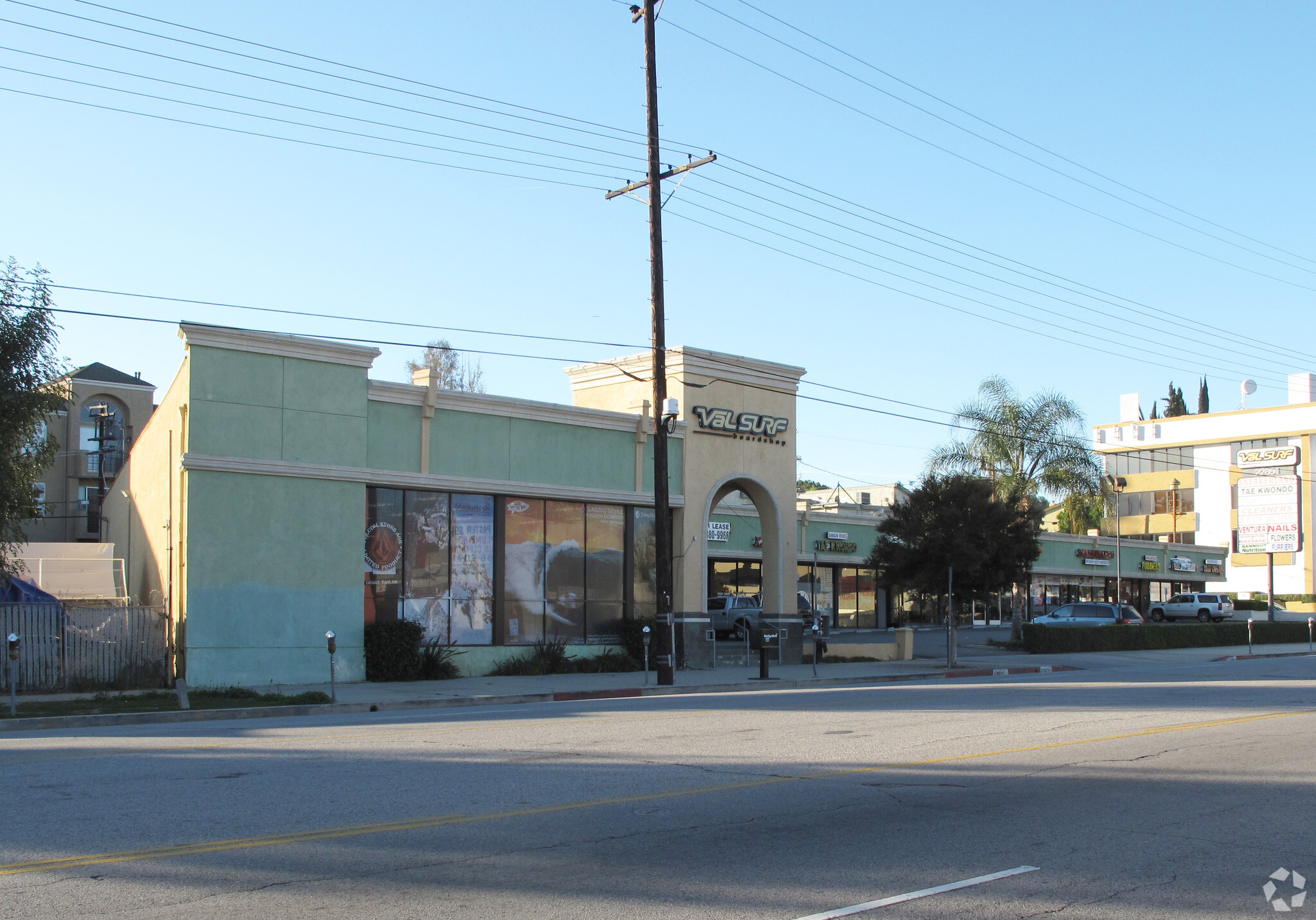 22864-22898 Ventura Blvd, Woodland Hills, CA for lease Primary Photo- Image 1 of 13