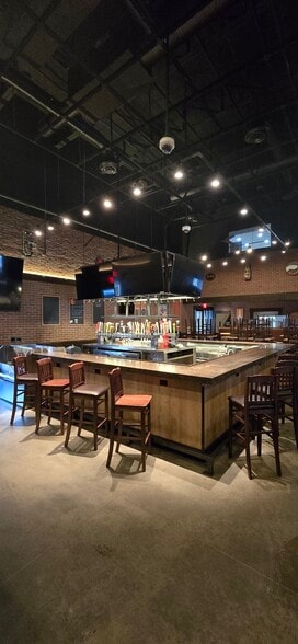 529 Main St, Vincennes, IN for sale - Building Photo - Image 2 of 15