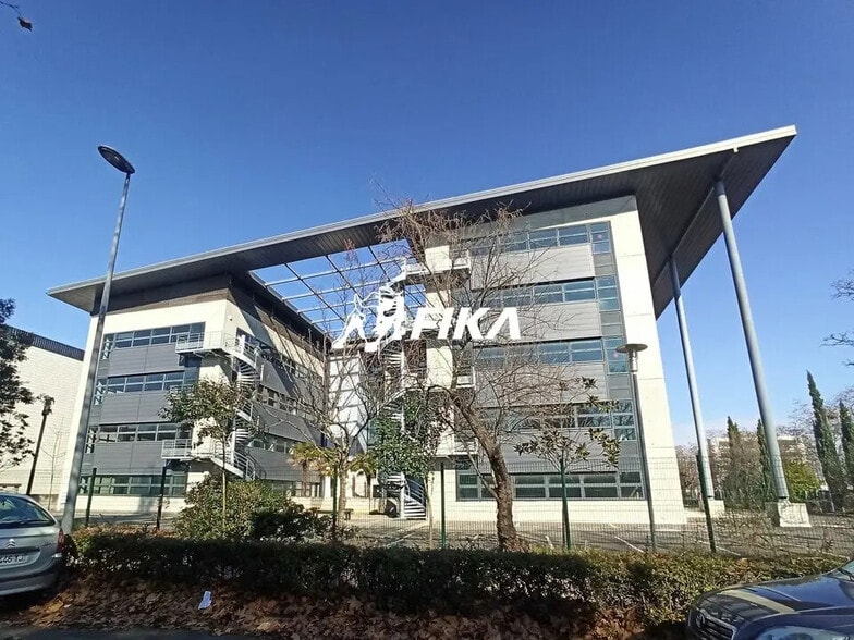 Office in Blagnac for lease - Building Photo - Image 2 of 4