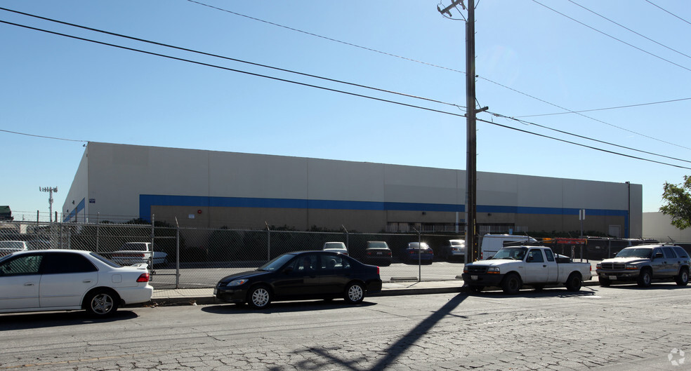 720 Jessie St, San Fernando, CA for lease - Building Photo - Image 3 of 5