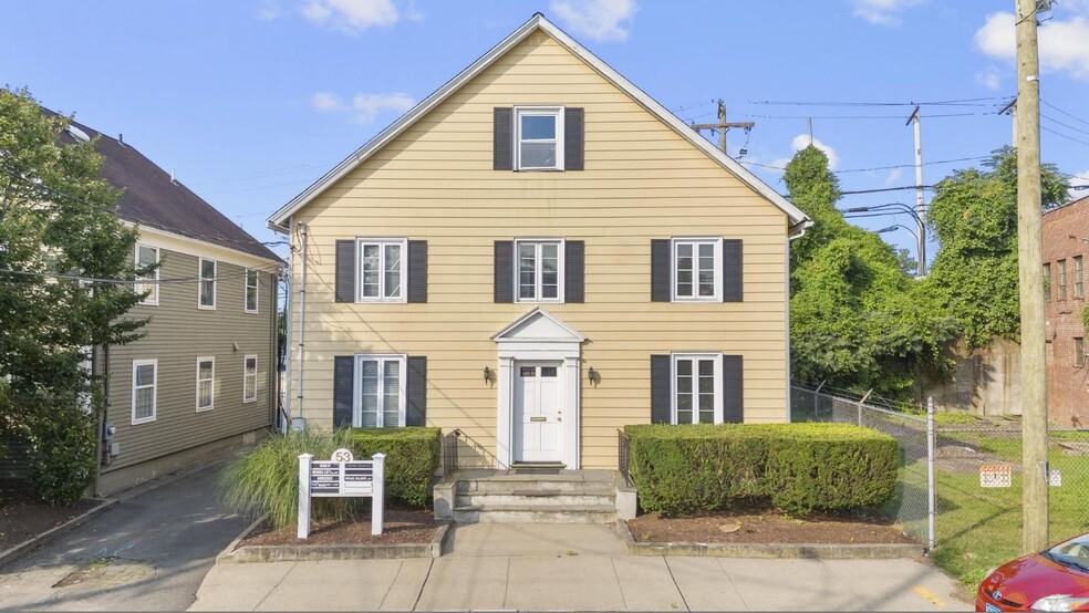 53 Unquowa Pl, Fairfield, CT for sale - Building Photo - Image 1 of 9