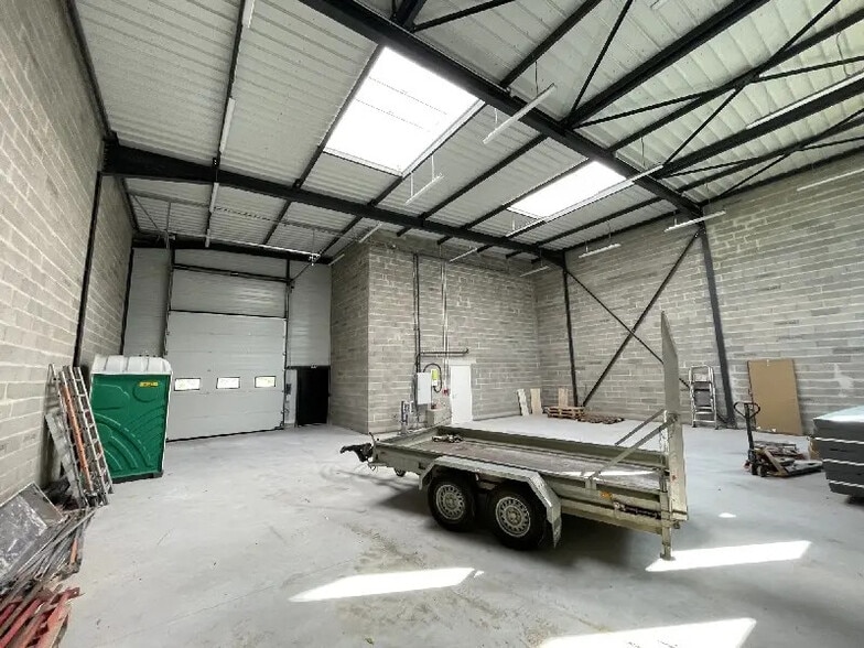 Rue De La Sablonnière, Oissel for lease - Interior Photo - Image 3 of 6