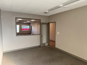 10901 Folsom Blvd, Rancho Cordova, CA for lease Building Photo- Image 2 of 5