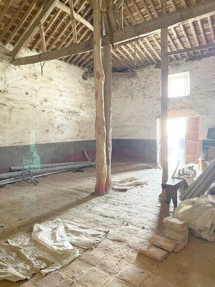 Retail in Palaciosrubios for sale - Building Photo - Image 3 of 4