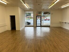 500 Garden City Dr, Monroeville, PA for lease Building Photo- Image 2 of 11