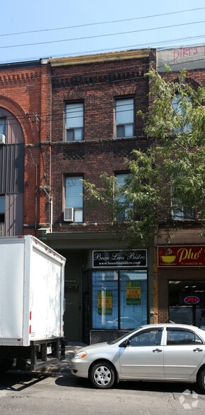 59 Ossington Ave, Toronto, ON for sale - Primary Photo - Image 1 of 1