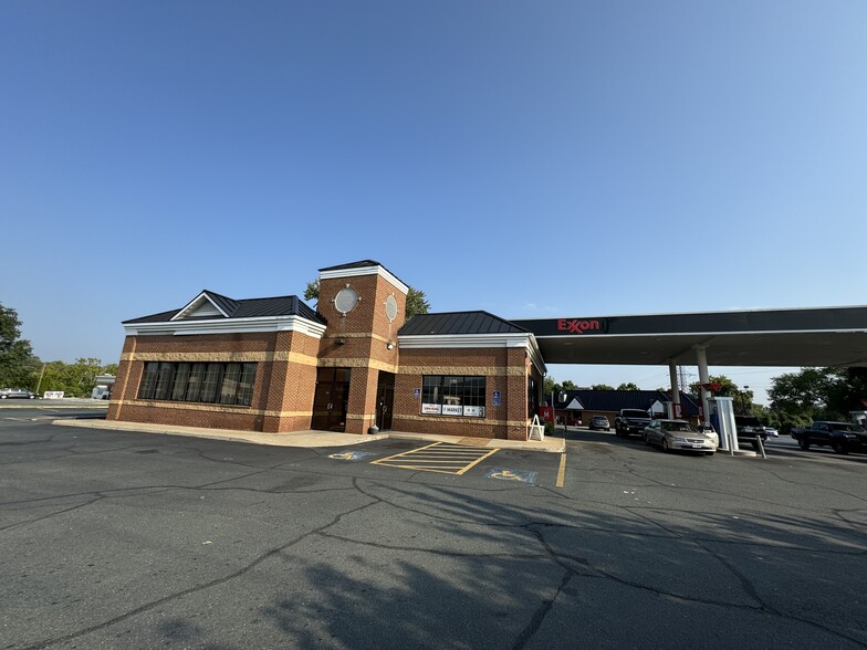 1192 Richmond Rd, Charlottesville, VA for lease - Building Photo - Image 2 of 9