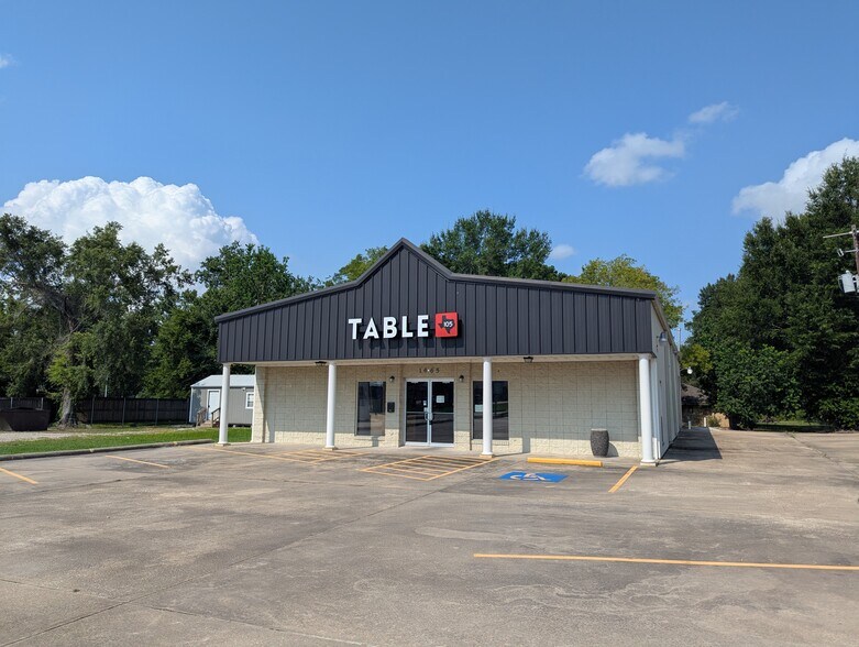 1465 N Main St, Vidor, TX for sale - Building Photo - Image 3 of 37