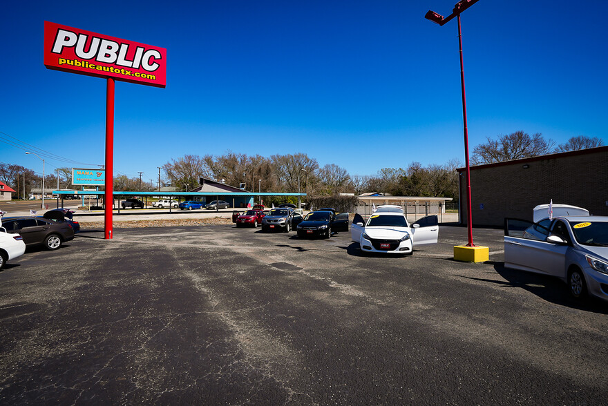 910 W Palestine Ave, Palestine, TX for sale - Building Photo - Image 3 of 13