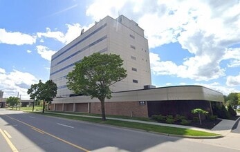 515 N Washington Ave, Saginaw, MI for lease Building Photo- Image 1 of 2