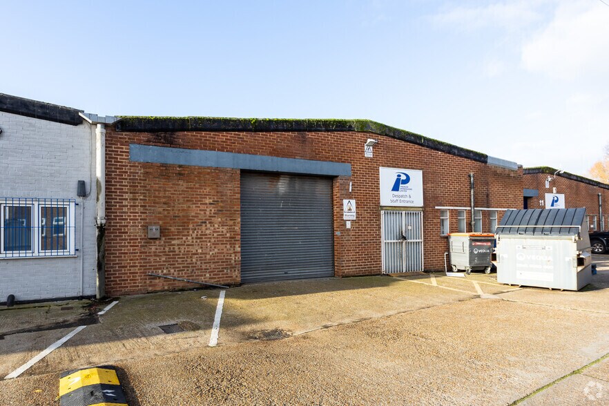 New Rd, Newhaven for sale - Primary Photo - Image 1 of 1