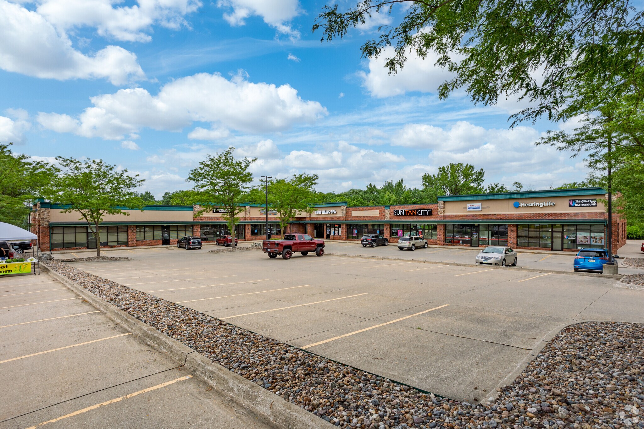 1003 SW 8th St, Altoona, IA for sale Primary Photo- Image 1 of 1