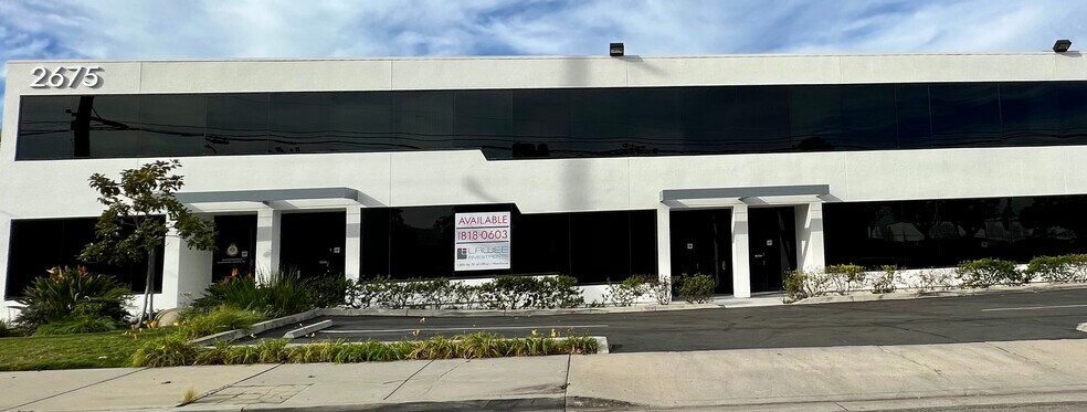 2675 Junipero Ave, Signal Hill, CA for lease - Building Photo - Image 3 of 15
