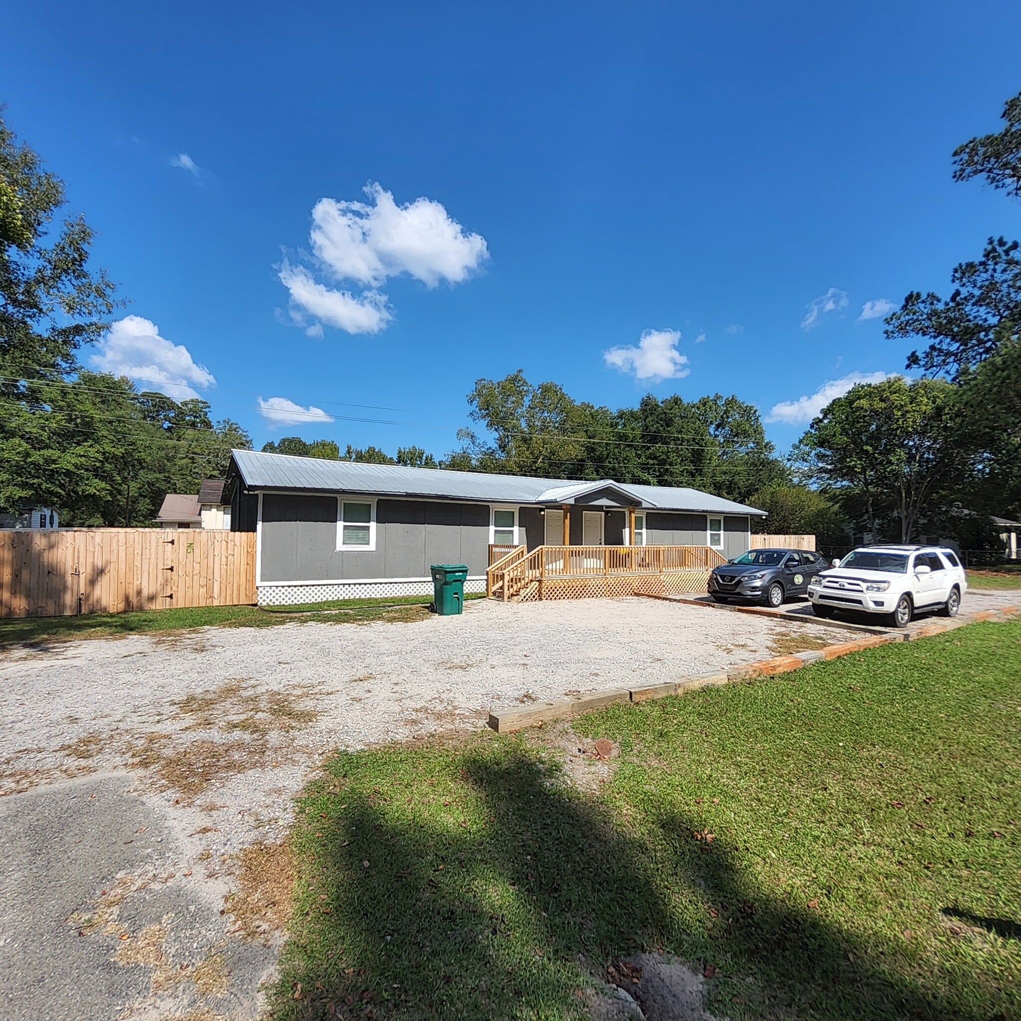 315 E Clark St, Pinewood, SC for sale Primary Photo- Image 1 of 11