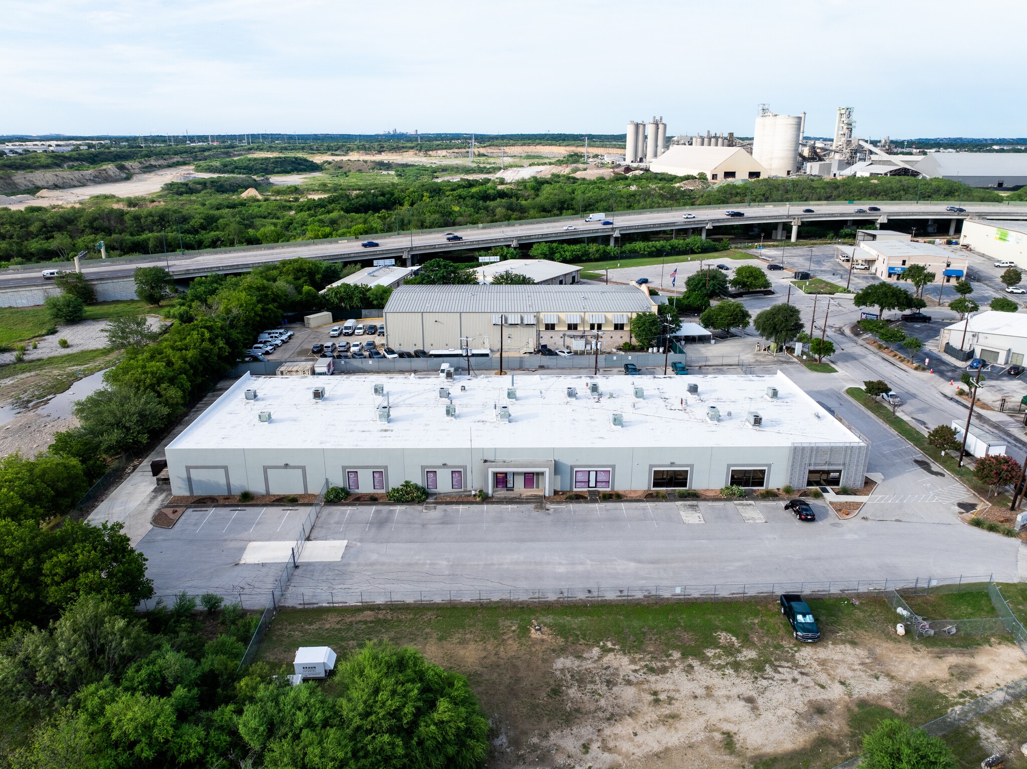 3503 Crosspoint, San Antonio, TX for lease Building Photo- Image 1 of 6