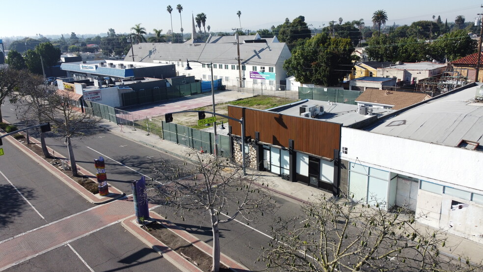 5655-5659 Atlantic Ave, Long Beach, CA for lease - Building Photo - Image 3 of 9