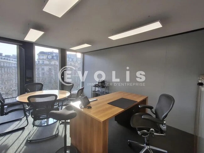 Location Bureaux 286 m²