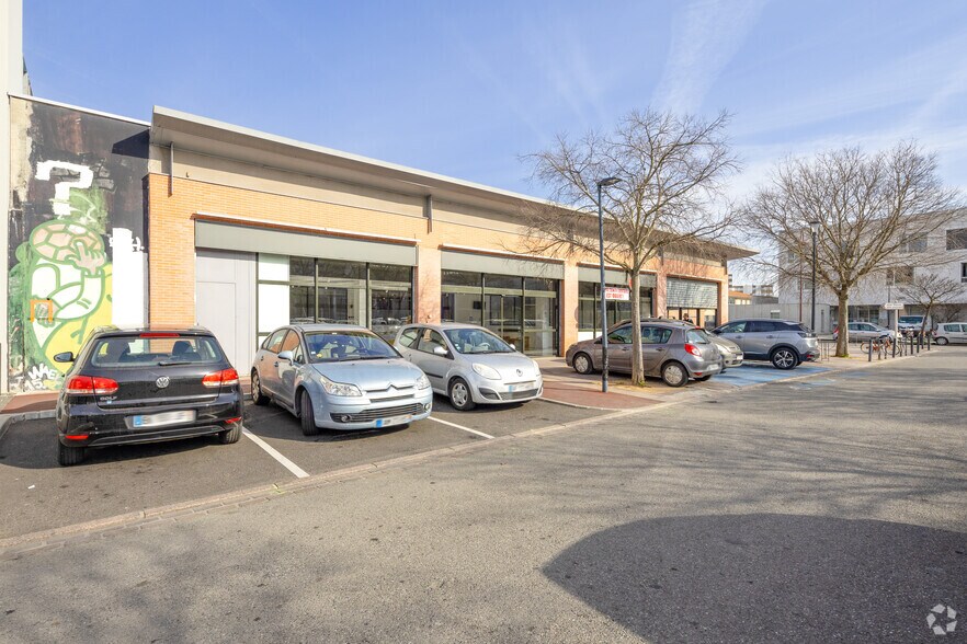 69 Allée De Bellefontaine, Toulouse for sale - Building Photo - Image 2 of 5