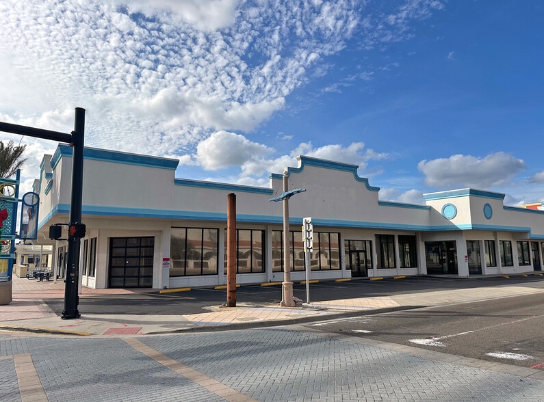 607 N Atlantic Ave, Daytona Beach, FL for lease - Building Photo - Image 2 of 2