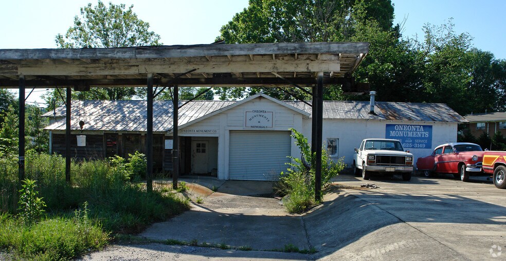 800 Blk 2nd Ave E, Oneonta, AL for sale - Primary Photo - Image 1 of 1