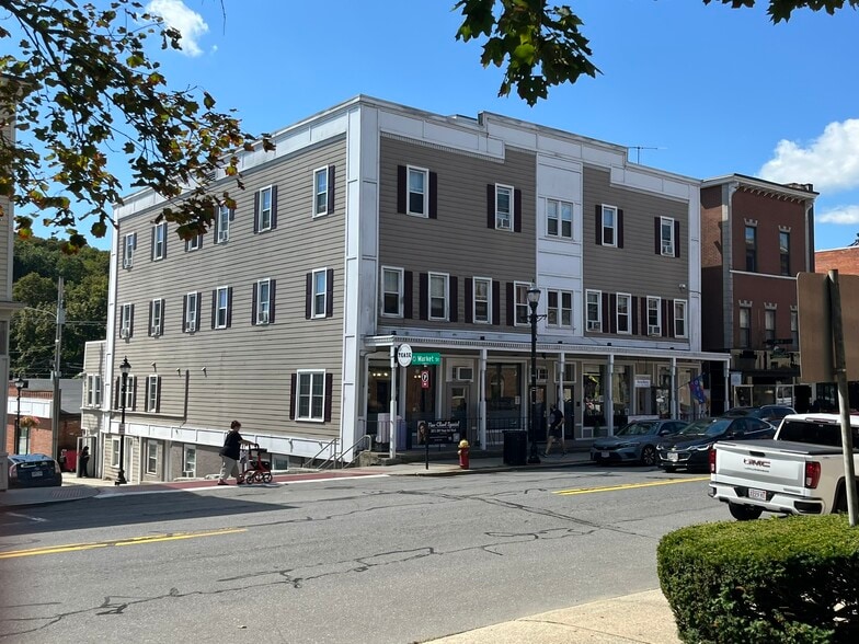 65 Main St, Hudson, MA for sale - Building Photo - Image 1 of 22