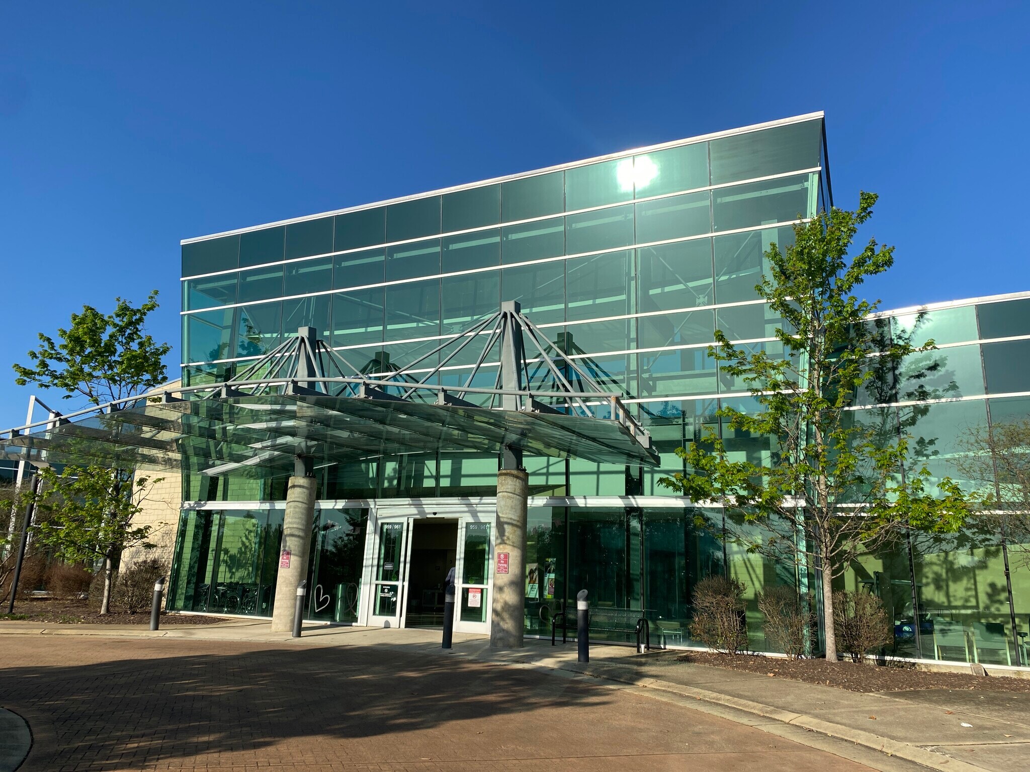 961 S Gloster St, Tupelo, MS for lease Building Photo- Image 1 of 9