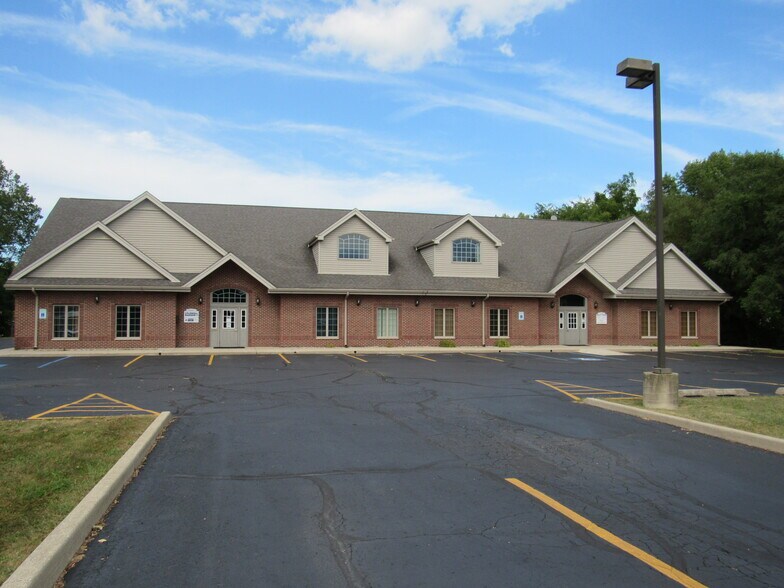 18 E US Highway 30, Schererville, IN 46375