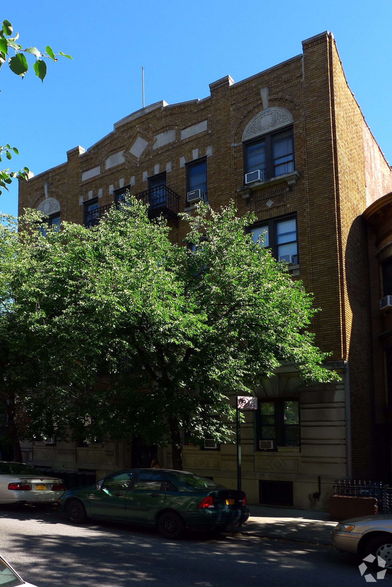 457 15th St, Brooklyn, NY for sale Primary Photo- Image 1 of 1