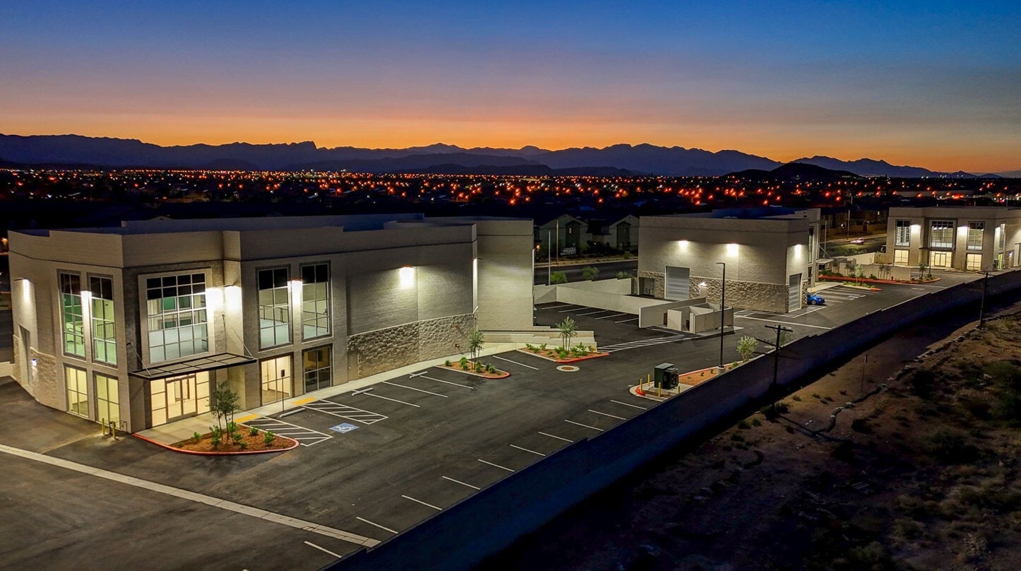 10710-10890 South Rainbow Blvd, Las Vegas, NV for lease Interior Photo- Image 1 of 5