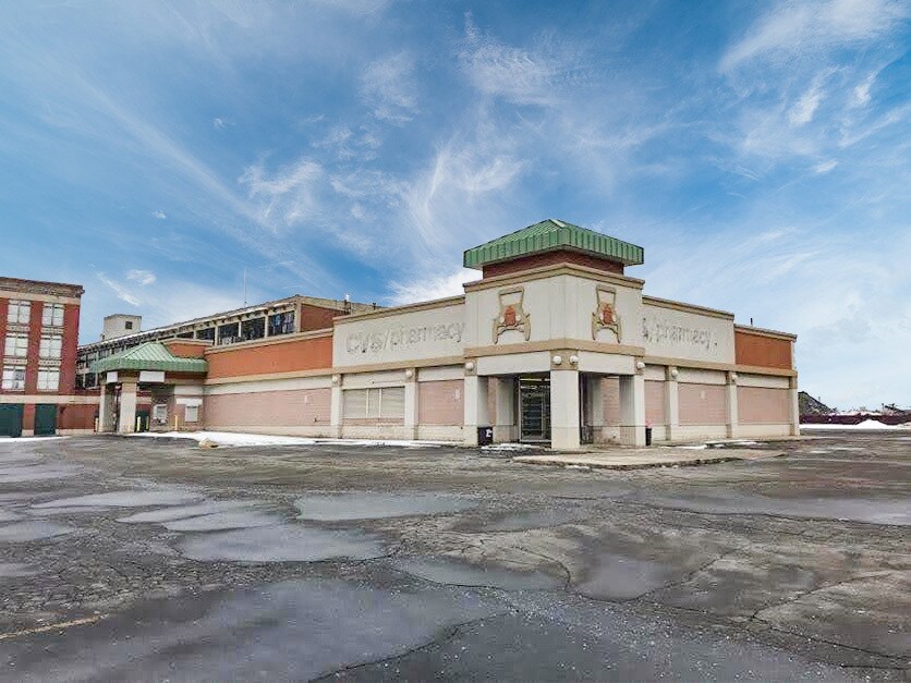 1410014134 Woodward Ave, Highland Park, MI 48203 Model T Plaza