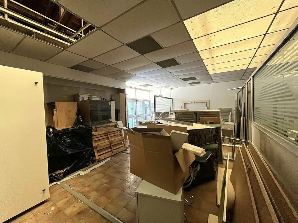 Industrial in Nice for sale Interior Photo- Image 1 of 9