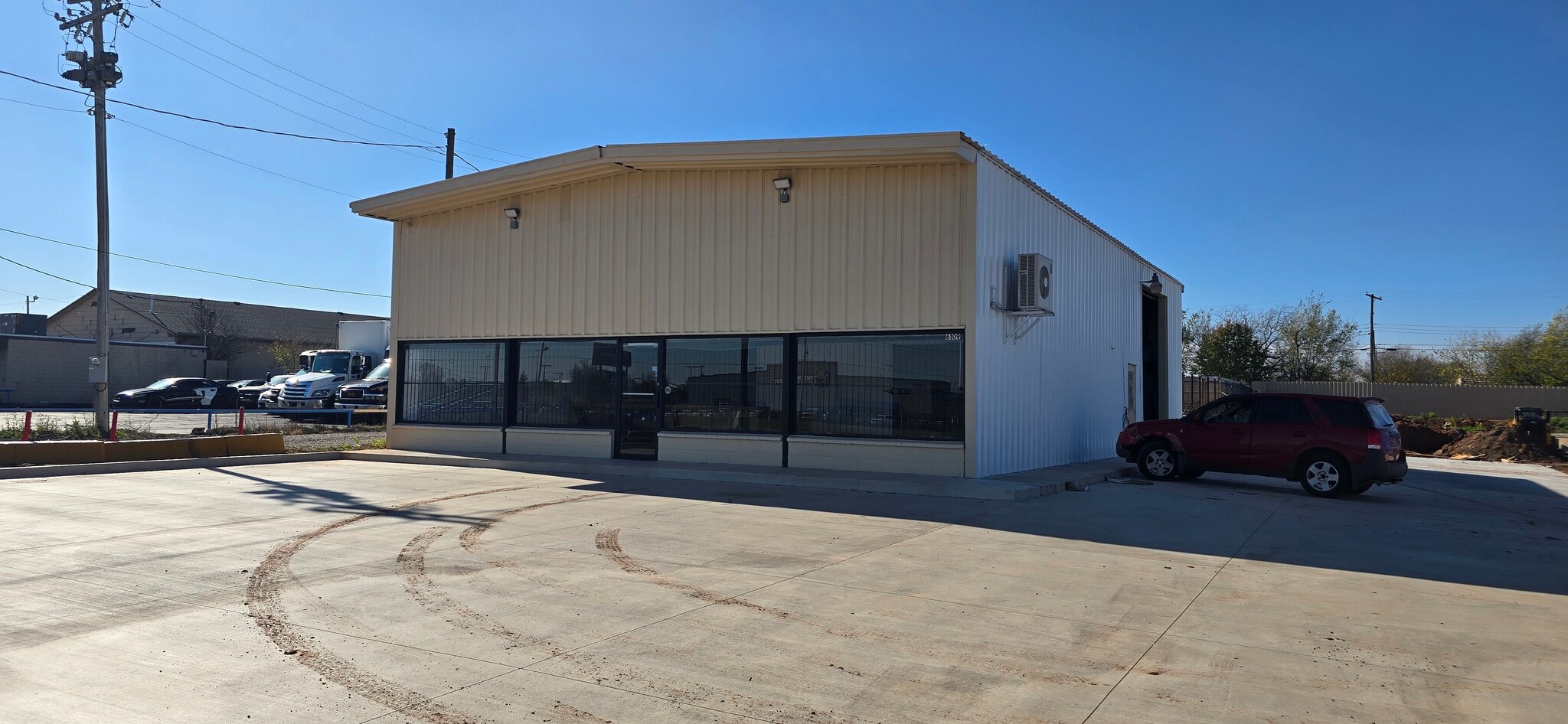 6109 S I 35 Service Rd, Oklahoma City, OK for lease Building Photo- Image 1 of 17