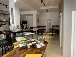 Retail in Madrid, Madrid for lease Building Photo- Image 2 of 5