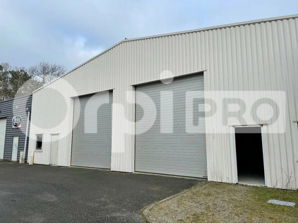 Industrial in Guérande for lease Building Photo- Image 1 of 4