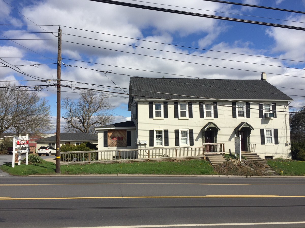 5239 Hamilton Blvd, Allentown, PA 18106