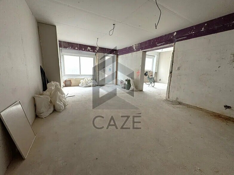 Office in Bordeaux for sale - Interior Photo - Image 3 of 5