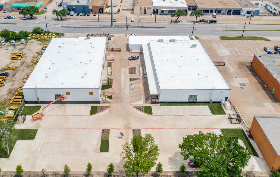 2455 Irving Blvd, Dallas, TX for sale - Building Photo - Image 1 of 1