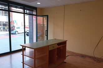 Retail in Sant Andreu de la Barca, Barcelona for lease Interior Photo- Image 2 of 6