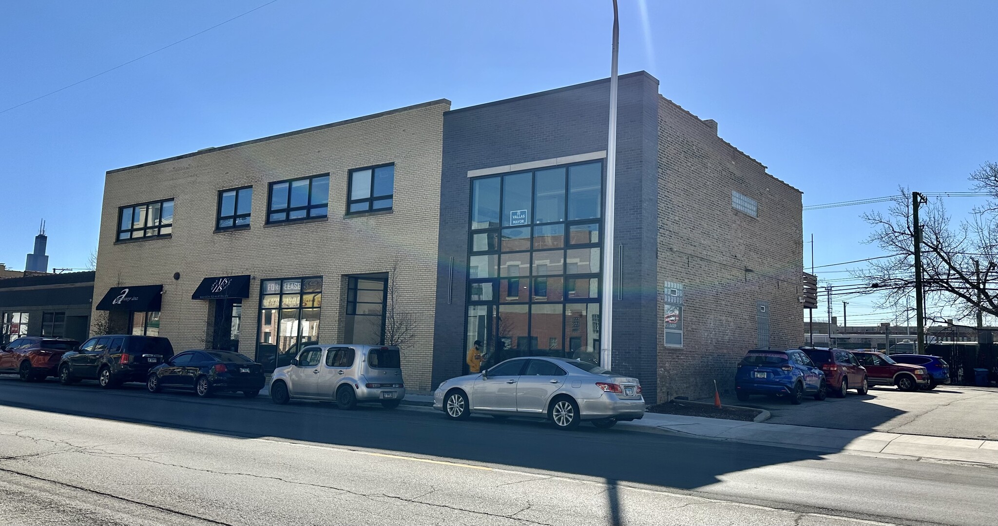 2041-2049 W Grand Ave, Chicago, IL for lease Building Photo- Image 1 of 11