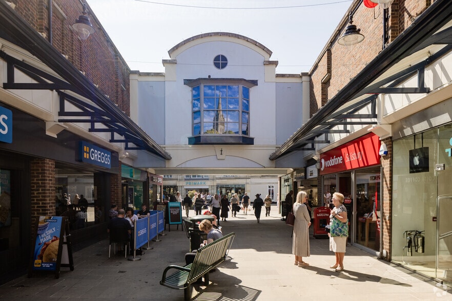 High St, Salisbury for lease - Building Photo - Image 2 of 2